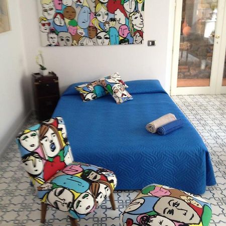 Domus Felix Bed & Breakfast Sorrento Eksteriør bilde